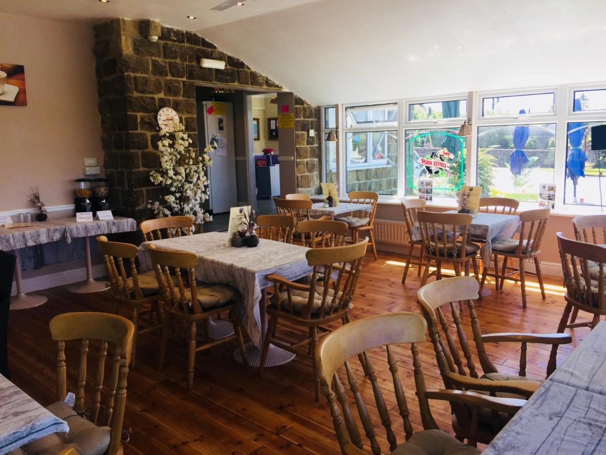 Blacksmiths Boutique B&B Robin Hood's Bay Exterior photo